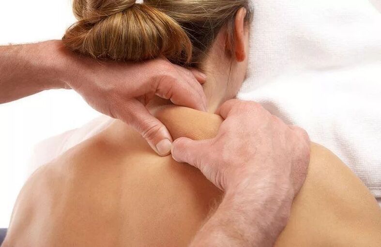 Massaggio per osteocondrosi del rachide cervicale